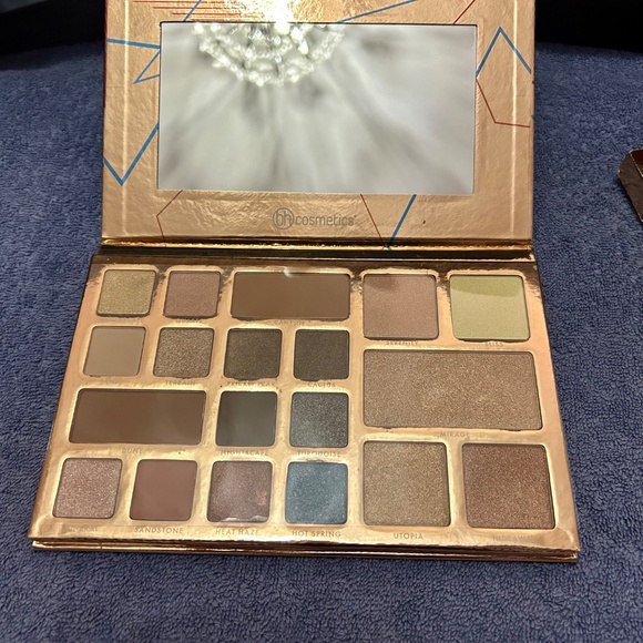 NWT BH Cosmetics Desert Oasis Palette-Eyeshadow, Highlighters, Contour/Bronzers - Picture 6 of 6